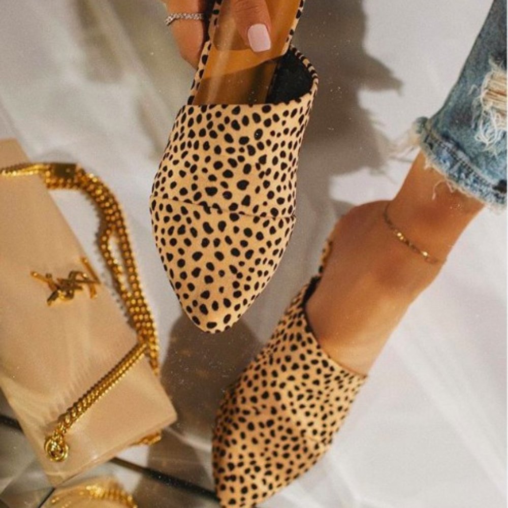 $45 Qupid Tan Leopard Cheetah slide Flats - Picture 1 of 4
